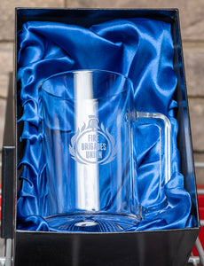 A 0.67ltr large straight sided tankard with the FBU badge engraved on the front. Each tankard comes complete with a Satin Lined Box.